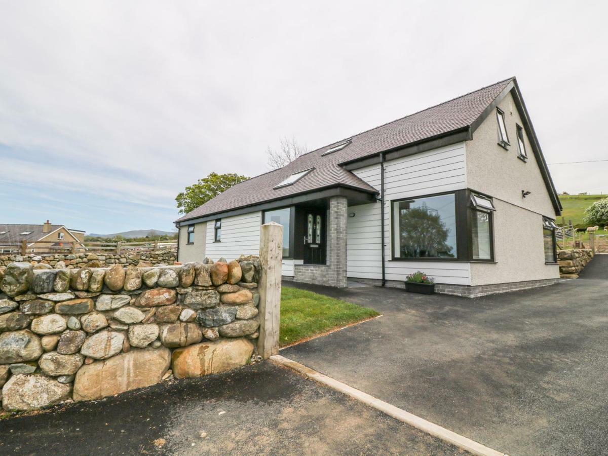 Llwyd Coed Canol Villa Caernarfon Exterior photo